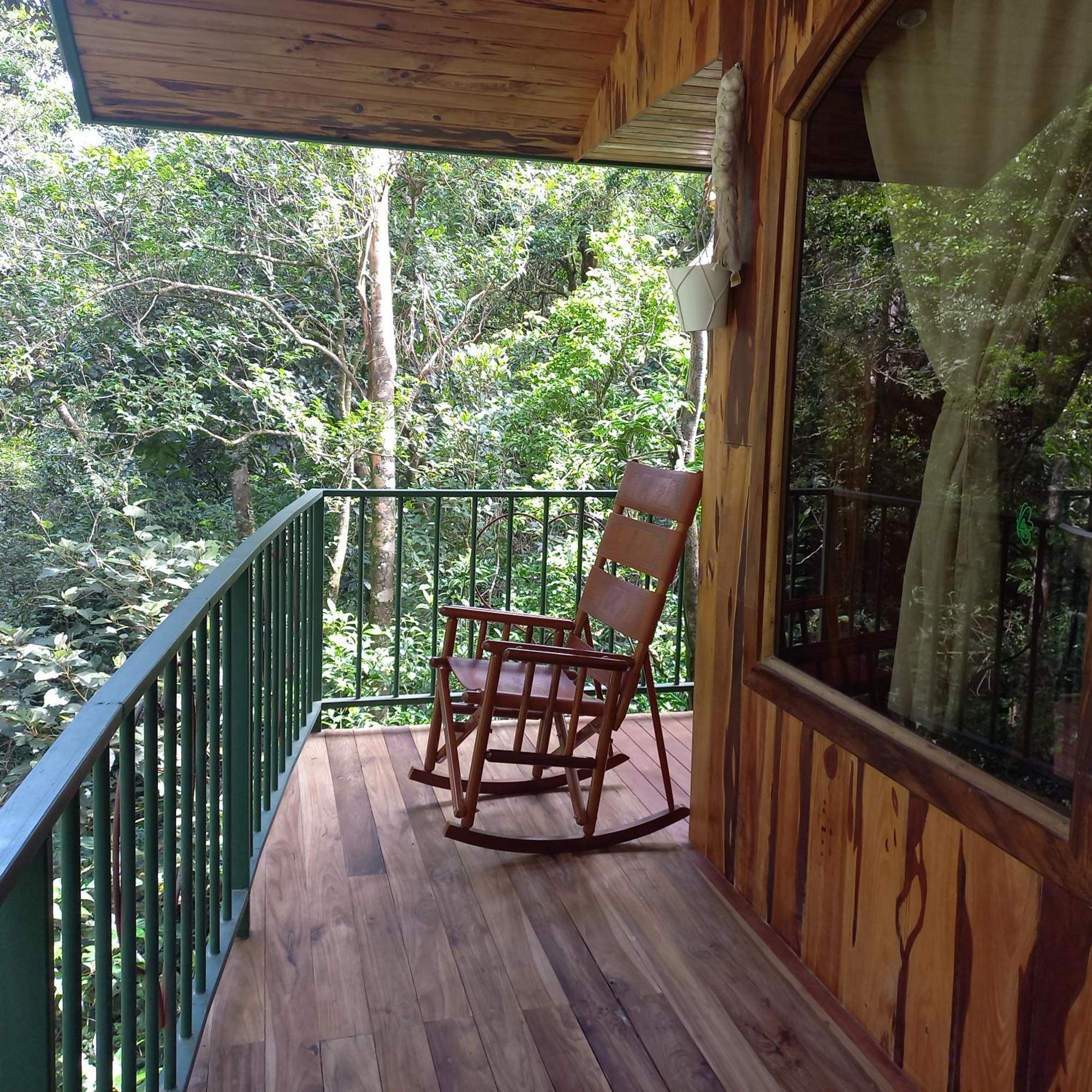 Monteverde Romantic Cottage Room photo